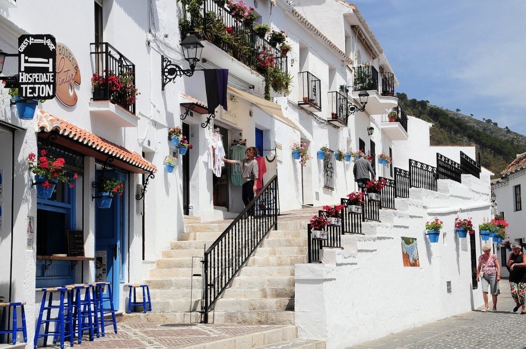 What to see in Mijas - typical street